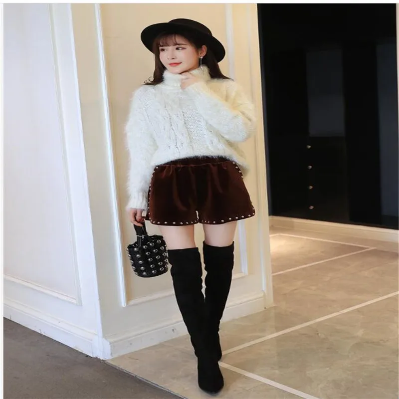 

Babbytoro Women Shorts Autumn Winter Boot Golden Velvet Loose Wide Leg Short Bermuda Pocket Plus Size 4XL 3XL S Black Brown