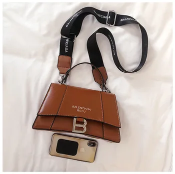 

Women's Bag Fashion Large Capacity Hourglass Bag B Letter Buckle Arc Half Moon Bag Single Shoulder Cross-body Women's Bag