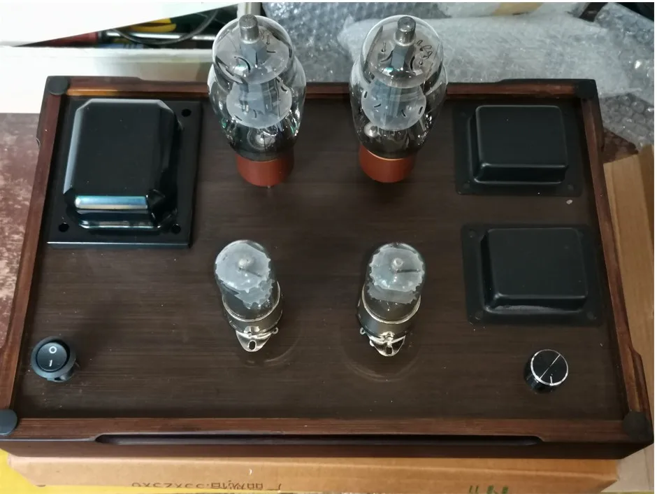 

New FU-7 807 single-ended tube amplifier is hand-made Class A. Output power and impedance: 7.5w+7.5w 4 ohms and 8 ohms