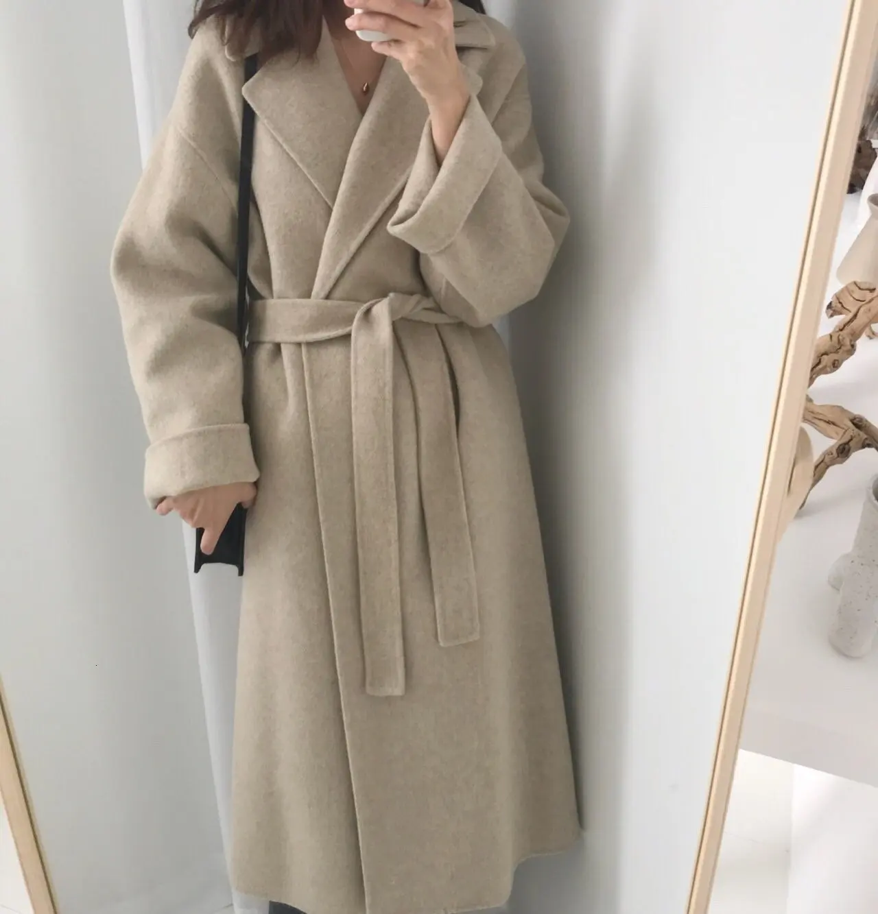 Новинка, зимнее шикарное шерстяное пальто в Корейском стиле, уличное пальто с отворотом, однотонное пальто для женщин, Повседневная модная женская одежда
