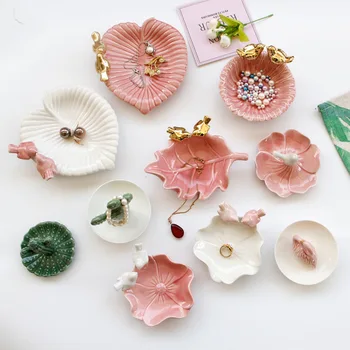 

Creative Ceramic Jewelry Display Storage Box Flower/ Heart Shaped Jewelry Box Cute Earrings Ring Packaging Display Boxes
