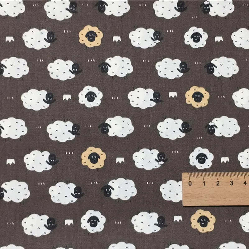 DARK BROWN SHEEP Хлопок саржевая ткань мультфильм CAMEL WHTE облака темно серый коричневый Белая овца ткани для DIY постельный принадлежности подушки Декор для одежды - Цвет: DARK BROWN SHEEP