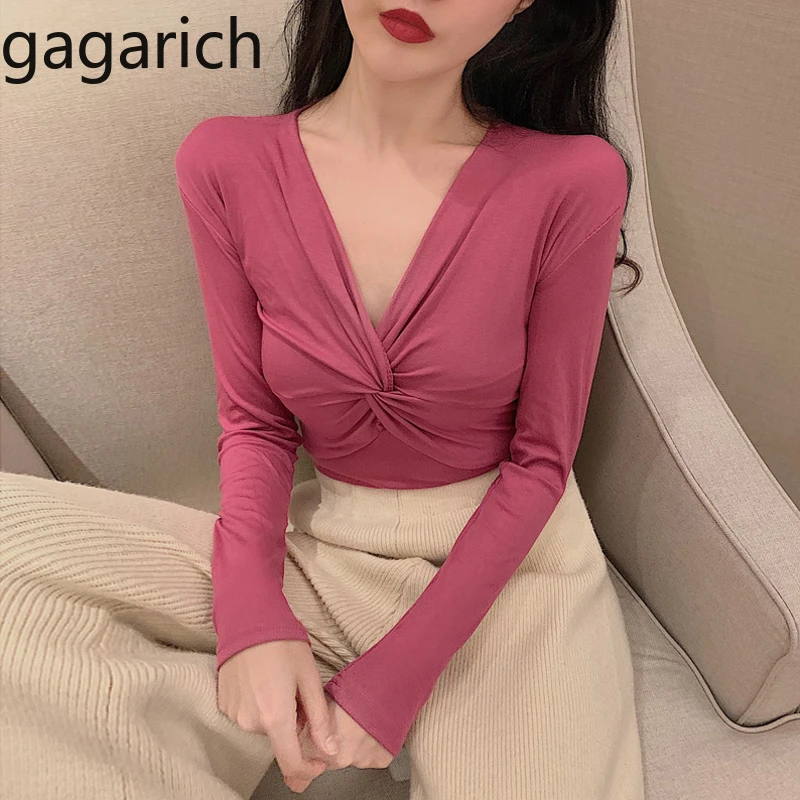 t shirt dress with knot at bottom