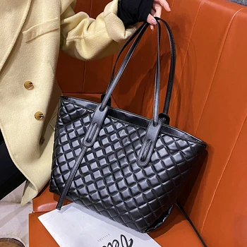 

Diamond Lattice Women's Large Capacity New Fashion Tote Bag For Autumn And Winter 2020 Students' Commute Portable Pack C610