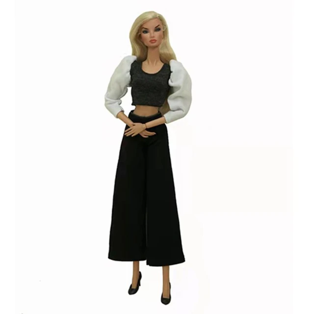 PACOTE ESPECIAL* 05 Roupas Fashion Para Barbie + 10 Pares de Sapatinhos !  por R$149,90