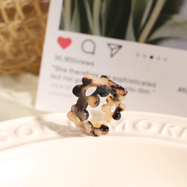 Fashion Acetic Acid Flower Rings for Women Lady Personality Leopard Acrylic Opening Adjustable Rings Finger Jewelry Gift