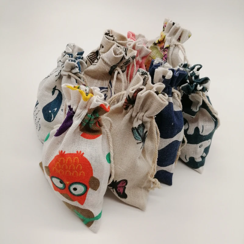 200pcs Pattern Style Jute Bag Sack Cotton Bag Drawstring Christmas Gift Bags for Jewelry Gift Packaging Bags Wedding Pouches Diy