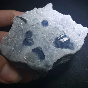 

145.7g.Natural green blue fluorite, crystal mineral crystal specimen