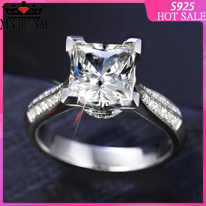 

Classic Square 4 Prong Engagement Women's Ring Corrosion-Resistant Made Of Zircon 925