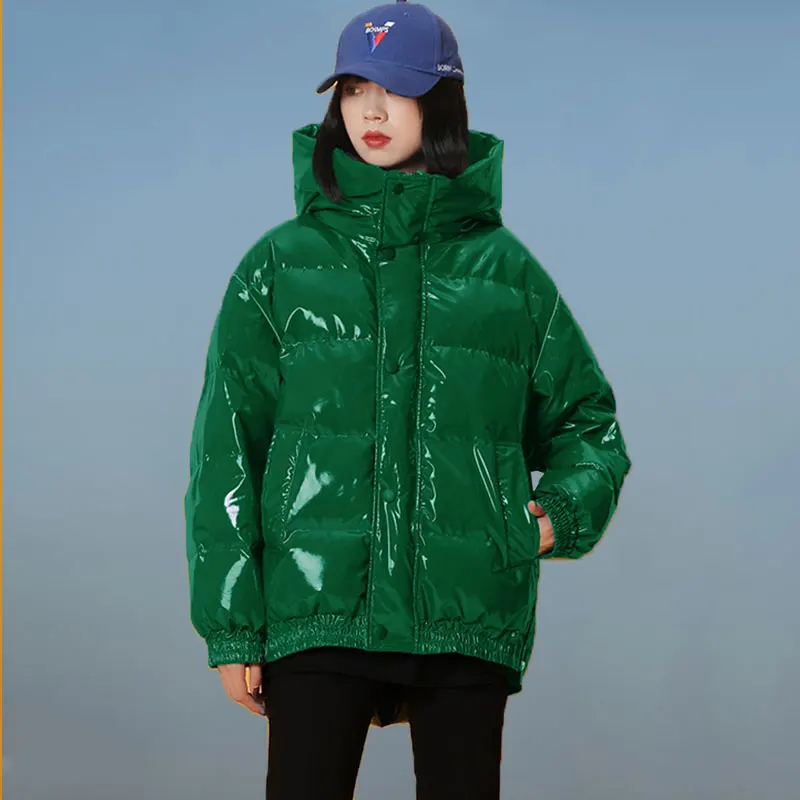 green Зима новые яркие цвета Короткие яркие Хлопковые женские пальто платье с открытыми плечами большой размер свободные нерегулярные подол теплая Глянцевая куртка для женщин 566 - Цвет: green