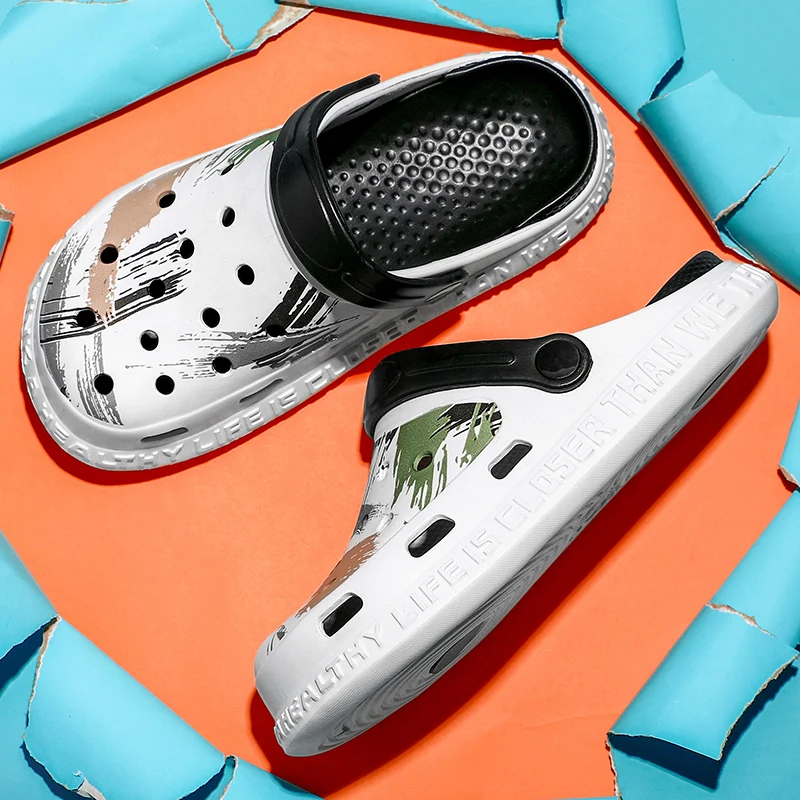

Men Sandals Croc Shoes Casual Slip-on Clogs 2020 New Summer Hollow-out Water Sandals Slippers Flip-flops Size 40-45 Men Sandals