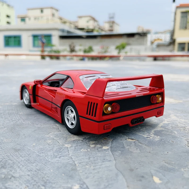 Amazon | Bburago 1/18 Ferrari F40 (1987) Red ◇ Predecessor
