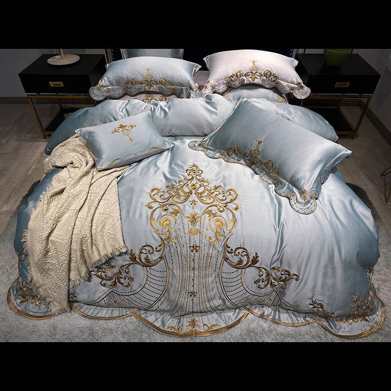 Parure de lit grise brodée en satin de soie et coton - Ma Parure Parure de lit grise brodée en satin de soie et coton - Ma Parure