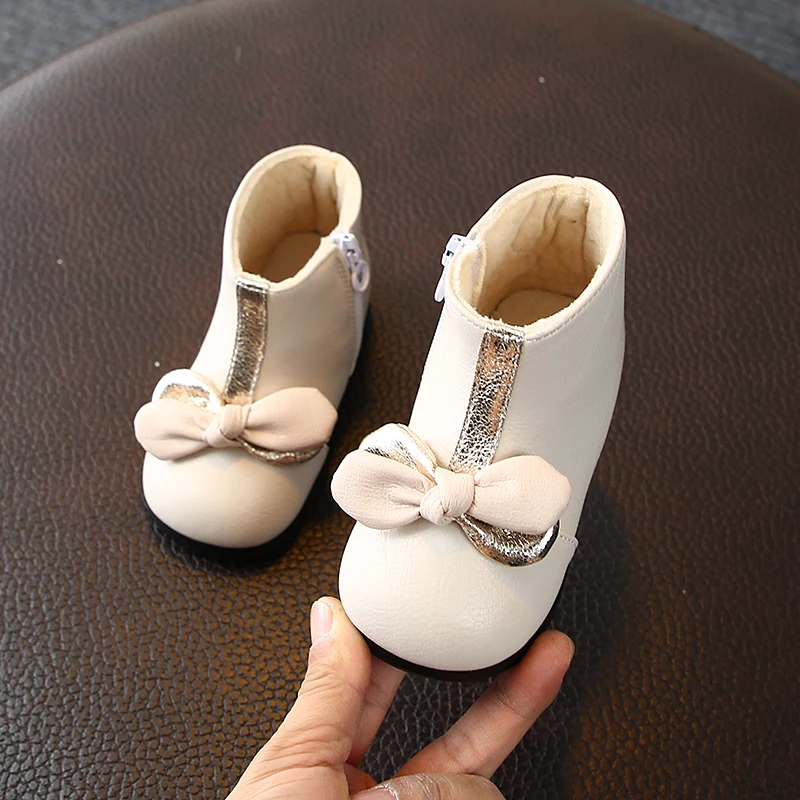 Бежевый New Kids'Shoes Korean Edition Butterfly-knot Princess Boots Soft-soled 1-3-year-old Warm Shoes - Цвет: Бежевый