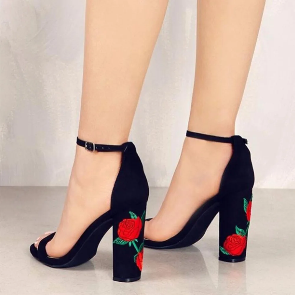 Sapatos de Camurça com Salto Calçado de Camurça com Bordado Alto Feminino Floral Étnico Tamanho Grande 2020