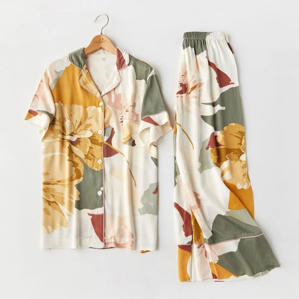 10794231449_528701377