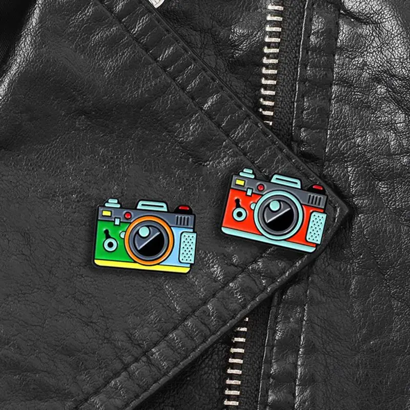 Красный зеленый цвет брошь в виде фотокамеры 2 цвета Радуга цифровая камера эмаль булавки пальто кепки Рюкзак фотография детский значок подарки