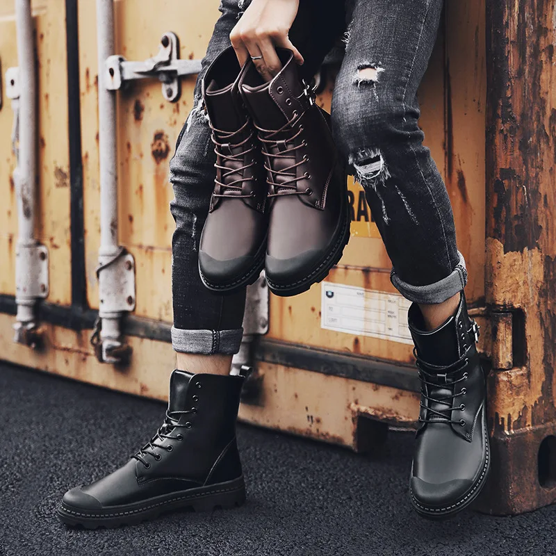 

2019 Europe And America Fashion Men Biker Boots Locomotive Martin round-Toe Combat Boots Soft Surface MEN'S Shoes Leather Shoe