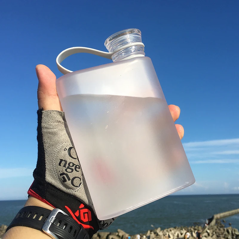 Походная стеклянная бутылка для воды JJ60SP плоская пластиковая с инфузером тонкие