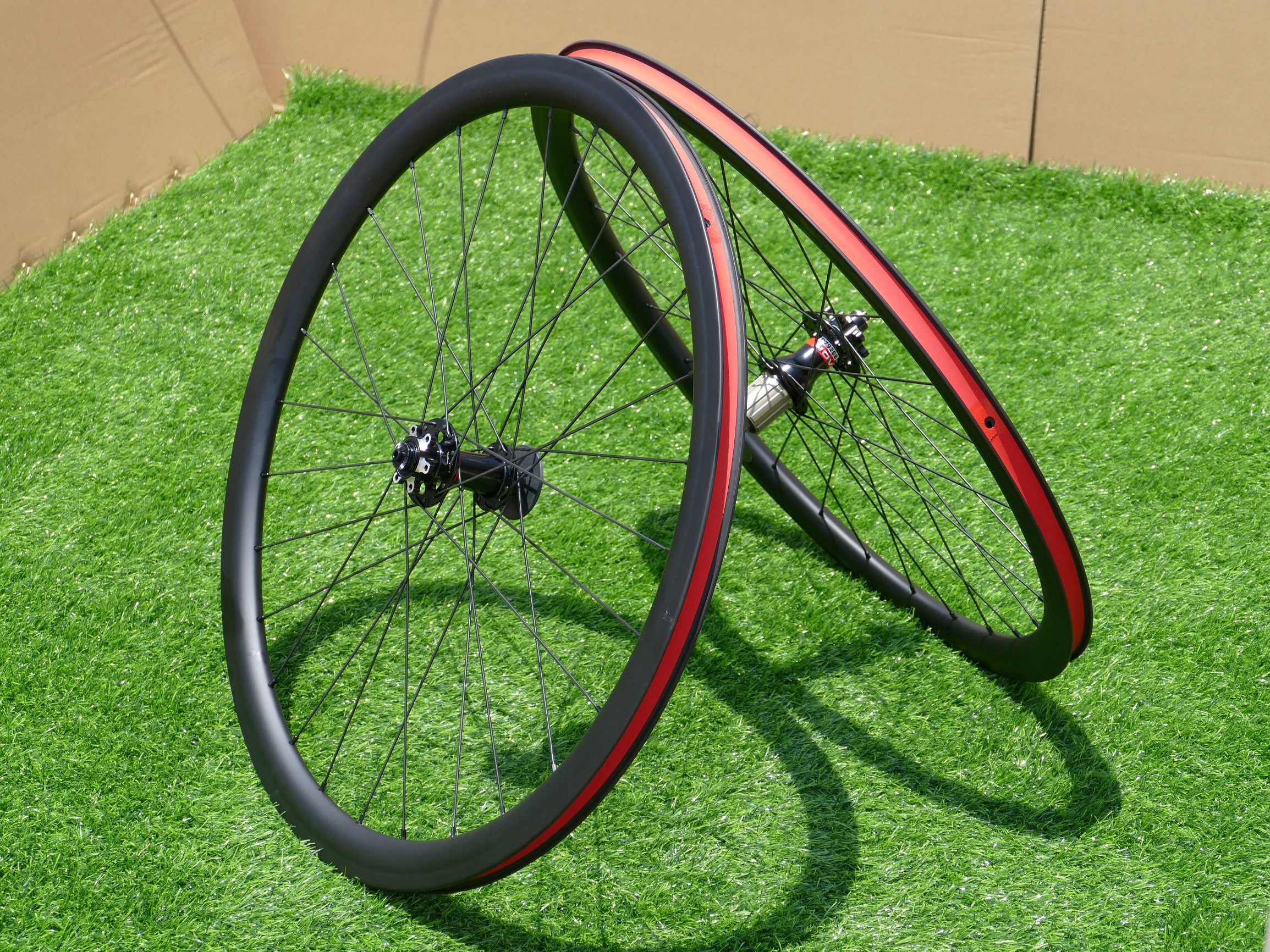 

Clincher Wheelset 38mm Full Carbon 700C Road Cyclocross Bike Wheelset for Disc Brake Thru Axle Front 100*12mm & Rear 142*12mm