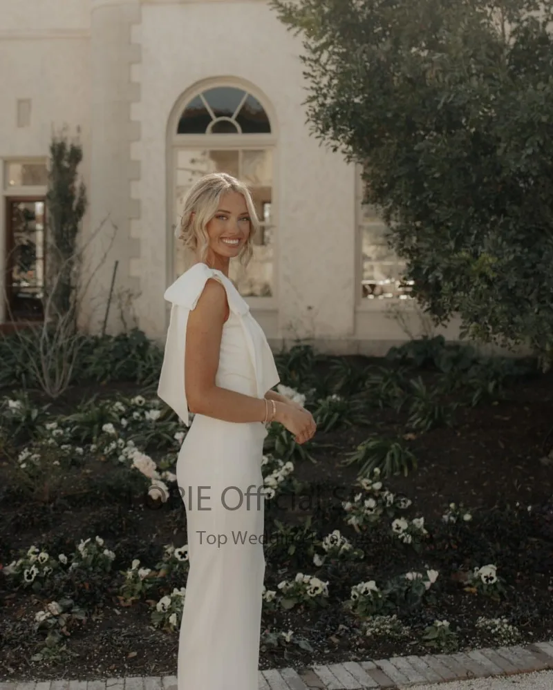 Penteados para Casamento com Vestido de Um Ombro Só: Como Escolher o Cabelo  Ideal para Essa Silhueta Elegante?, image size:800x999