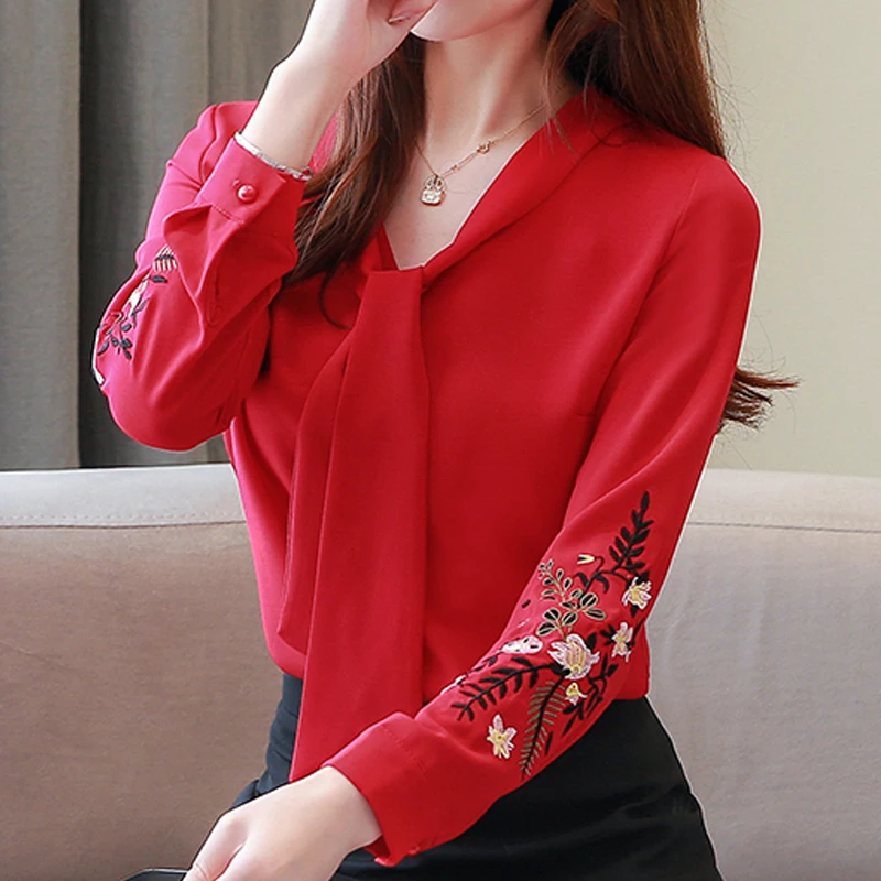 

Women Shirt Plus Size Women Tops Floral Embroidery Chiffon Blouse Shirt Fashion Womens Tops and Blouses 2019 Long Sleeve 700i6