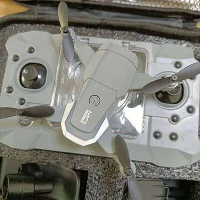 Отзыв о товаре Новая мини-камера KY905 UAV 4K HD может поворачиваться с одной кнопкой складной пульт дистанционного управления Квадрокоптер Профессиональный Дрон от пользователя V***a