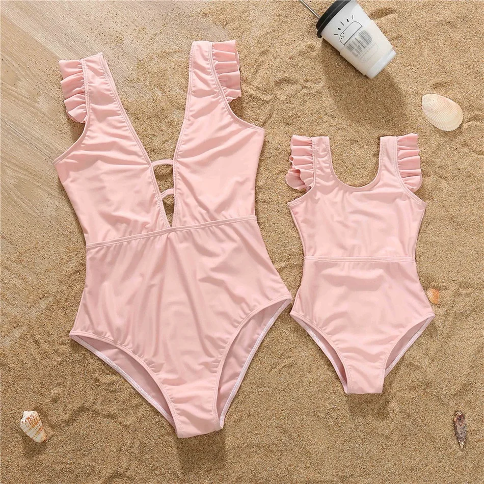 

One-Piece Mother Daughter Swimsuit Beach Family Matching Outfits Look Mommy and Me Swimming Clothes Mom Baby Woman Girl Swimwear