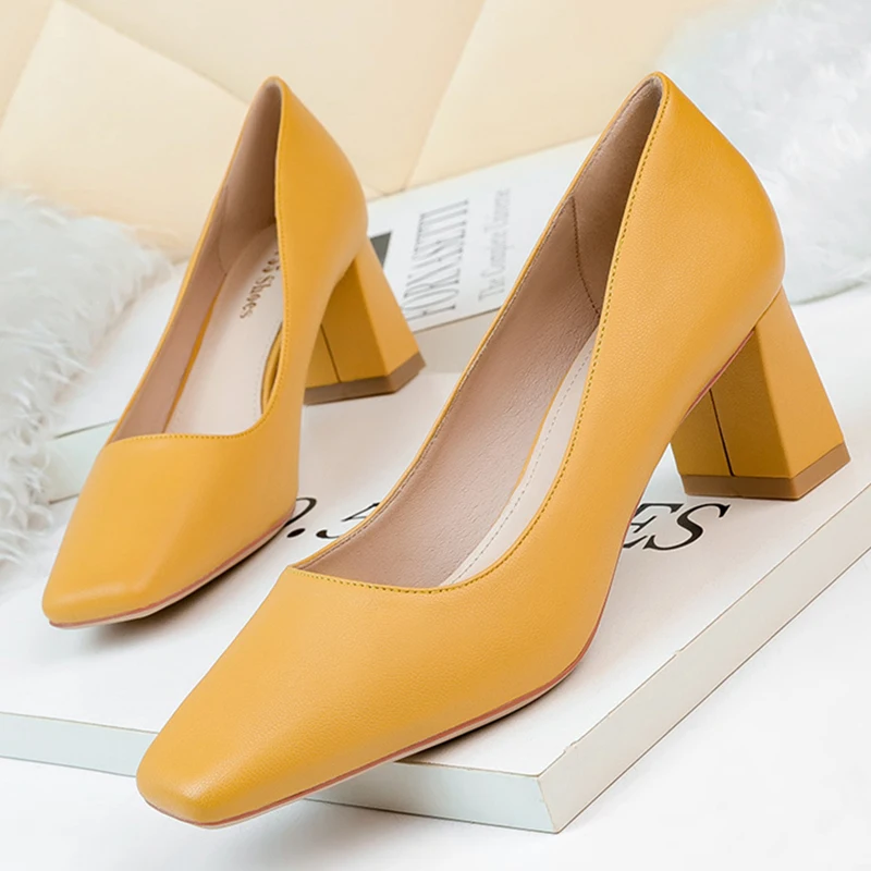 Женские туфли лодочки на высоком каблуке 6 см желтые телесные карамельных цветов