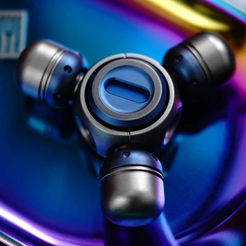 

Fingertip Gyro Titanium Alloy Copper Portable Adult Decompression Play Rotating Creative Toy Ceremony