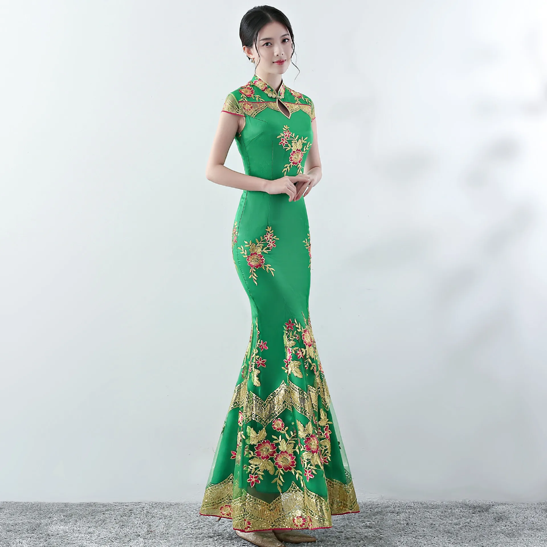 Вышивка цветок для женщин тонкий Cheongsam китайский стиль вечернее платье Русалка Элегантное платье с блестками для сцены шоу Ципао Vestido 4XL