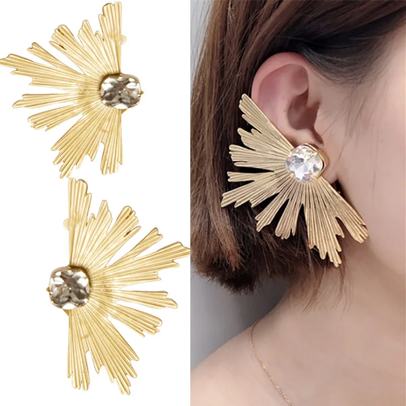 

Punk Metallic Wing Fan Shape Ear Cuff Ear Women's Clip Crystal Ear clip without ear hole