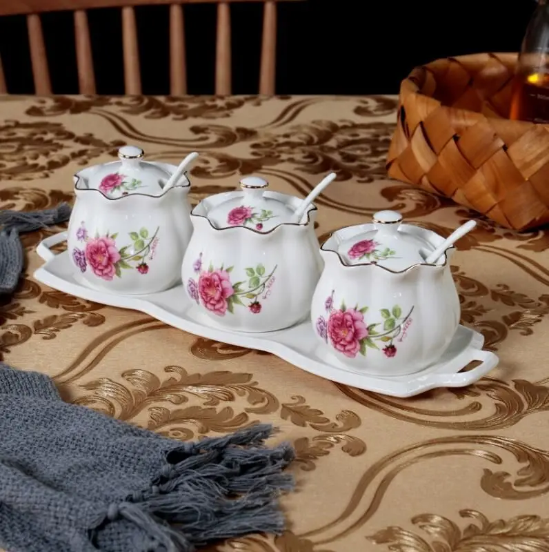 Керамическая кухонная банка для специй, комплект из трех предметов, европейский стиль, бытовая коробка для приправ, комбинированная ложка с крышкой, солевая сахарница