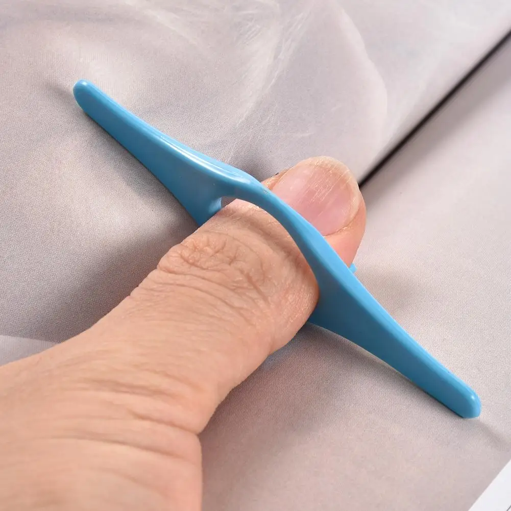 

Multifunction Bookmark Plastic Thumb Book Page Holder Convenient Book Marker Blue ABS Bookmark Thumb Book Support