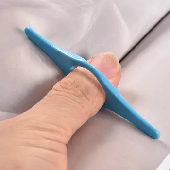 

Multifunction Bookmark Plastic Thumb Book Page Holder Convenient Book Marker Blue ABS Bookmark Thumb Book Support