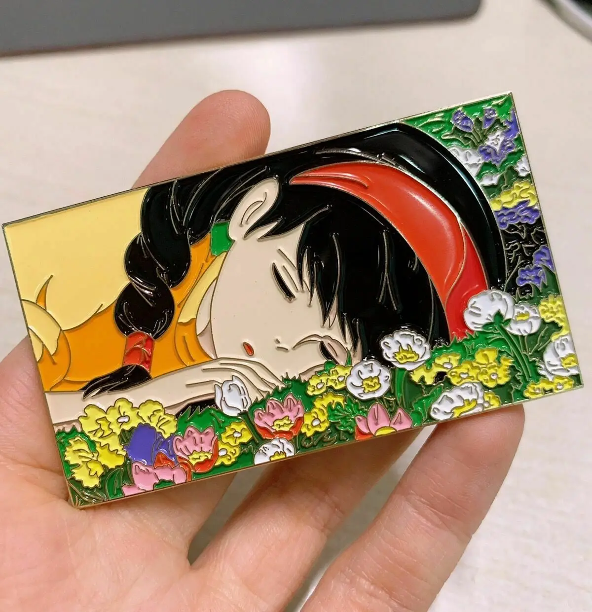 

Laputa Castle in the Sky Sheeta Lucita Toel Ul Laputa Baru Anime Badge Brooch Pin Fan Collection Sa