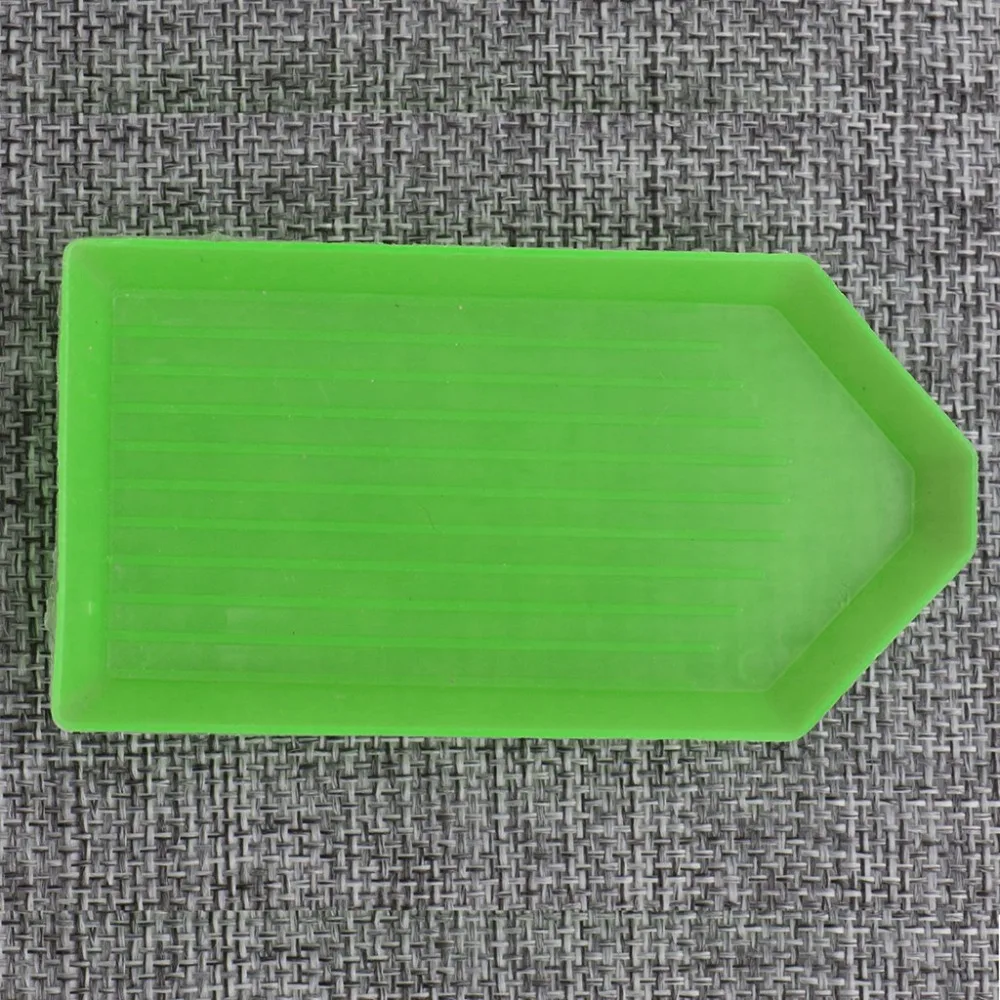 LLZ90514721_1023048023516492689