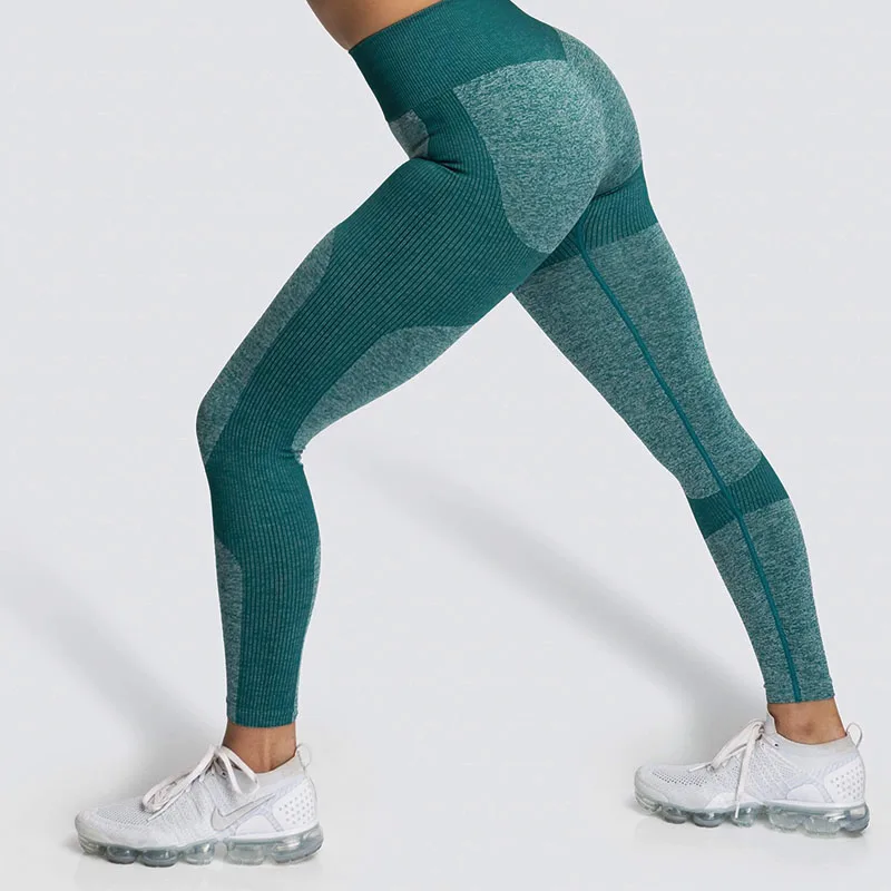 DYE Scrunch Seamless Leggings - Sky Blue – DOYOUEVEN