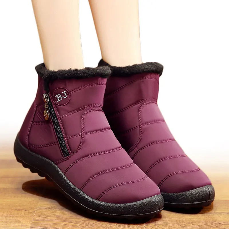 

Plus Size Womens Shoes Snow Boots 2019 Solid Color Warm Plush Inside Winter Boots Keep Antiskid Bottom Waterproof Ladies Boots