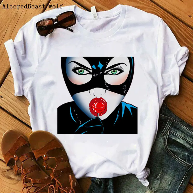 

BATMAN CATWOMAN Print T Shirt Female Superhero Tshirt Short Sleeve Casual White T-shrits Women Graphic Tee Tops clothes 2019