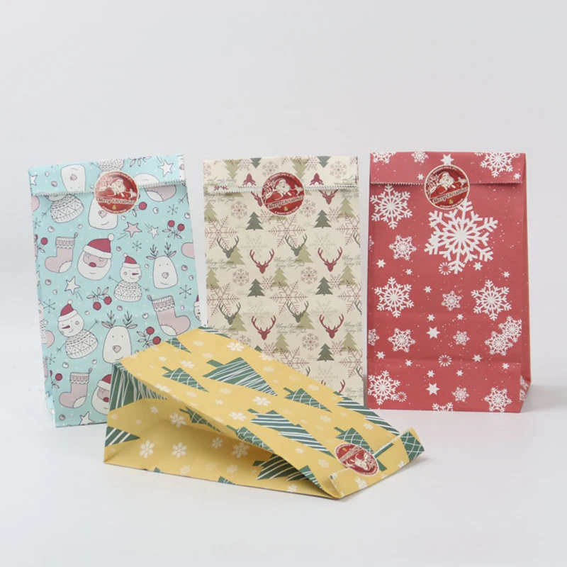 

2019 New Christmas Gifts Bag 4 styles of Kraft Paper Candy Bags Xmas Decorations for Home Tree Snow Snowman Party Supply