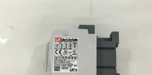 1 шт. v-образной КРЕПЕЖНОЙ ПЛАСТИНОЙ LS (LG) GMC-32 GMC32 AC220V контактор в коробке-Новинка