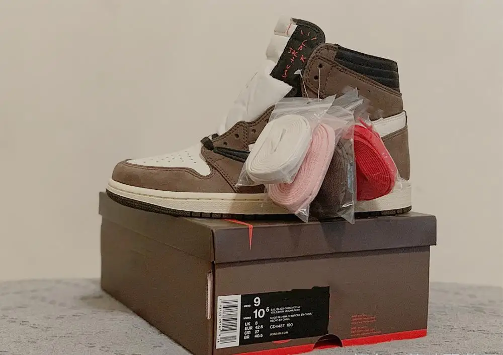 

2020 brand Update Travis Scottis X Basketball Shoes 1 High Og Suede Fashion Unique Designer Bronze Black Mens Sports Shoes