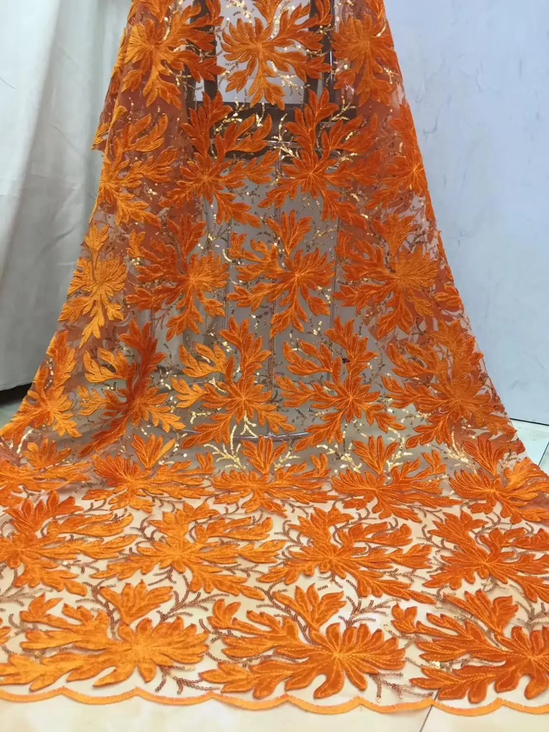 

Orange Color Handcut French Velvet Lace Fabric 2019 Embroidered Nigerian French Tulle Mix Velvet Lace Fabric With Stone