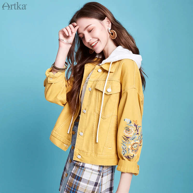 

ARTKA 2020 Spring New Women Denim Jacket Vintage Flower Embroidery Hooded Denim Coat Casual Loose Denim Jackets Women WN20001C