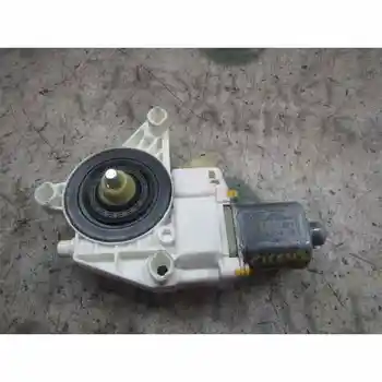 

WINDOW MOTOR REAR RIGHT MERCEDES C CLASS (W204) FAMILY 0130822442 Bosch 5 PINS