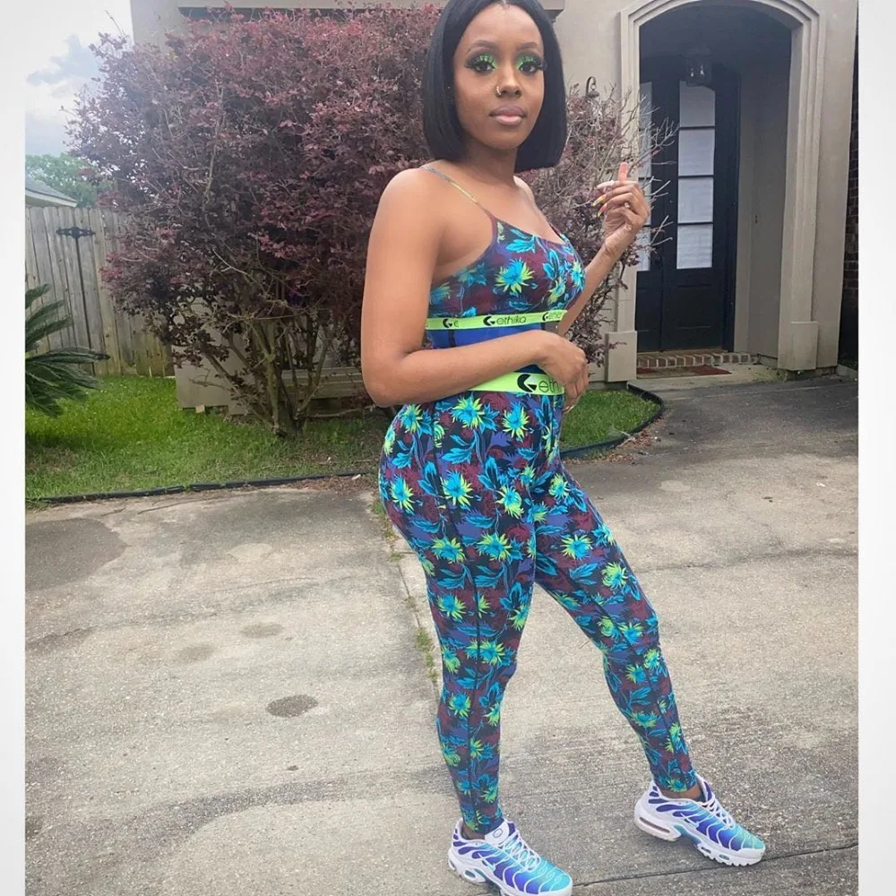 6673288b63b0375f7d8ee3a0d7f60f8