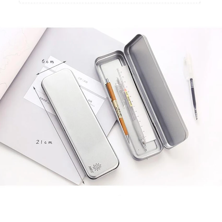 Серебряный оловянный чехол пенал с маленьким мультяшным рисунком откидная