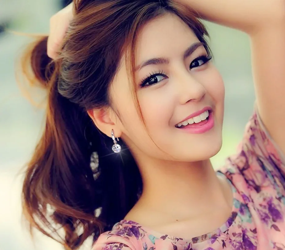 

VOHE Female White Round Stud Earrings Fashion Wedding Jewelry Double Crystal Zircon Earrings For Women