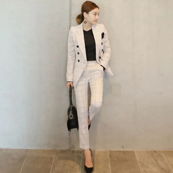 Женский элегантный двубортный пиджак в клетку с отложным воротником длинные